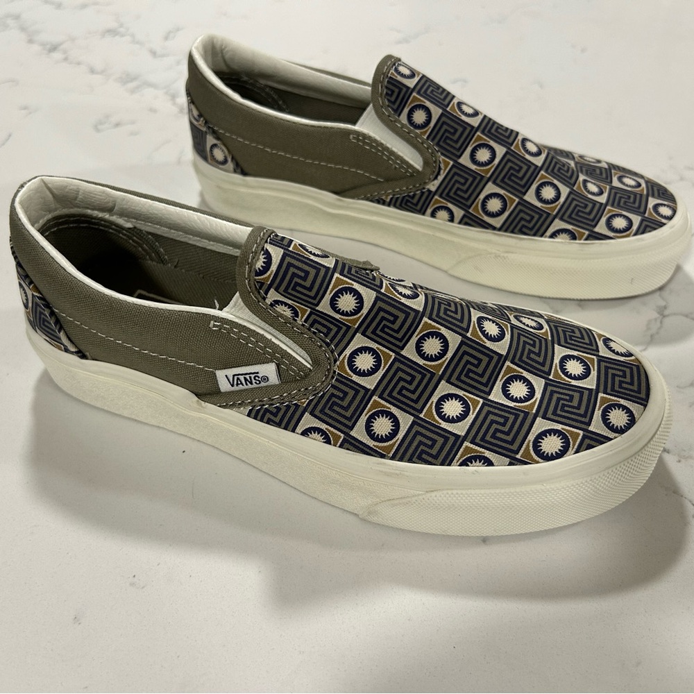 Vans Slip-On Sneakers - Navy and Cream Geometric